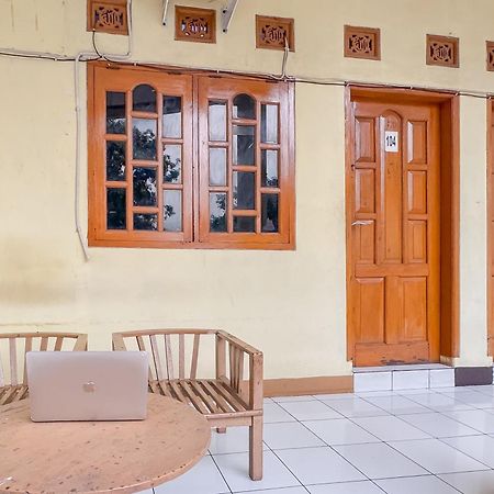 Reddoorz At Kuning Gh Jatinangor 호텔 Sayang 외부 사진