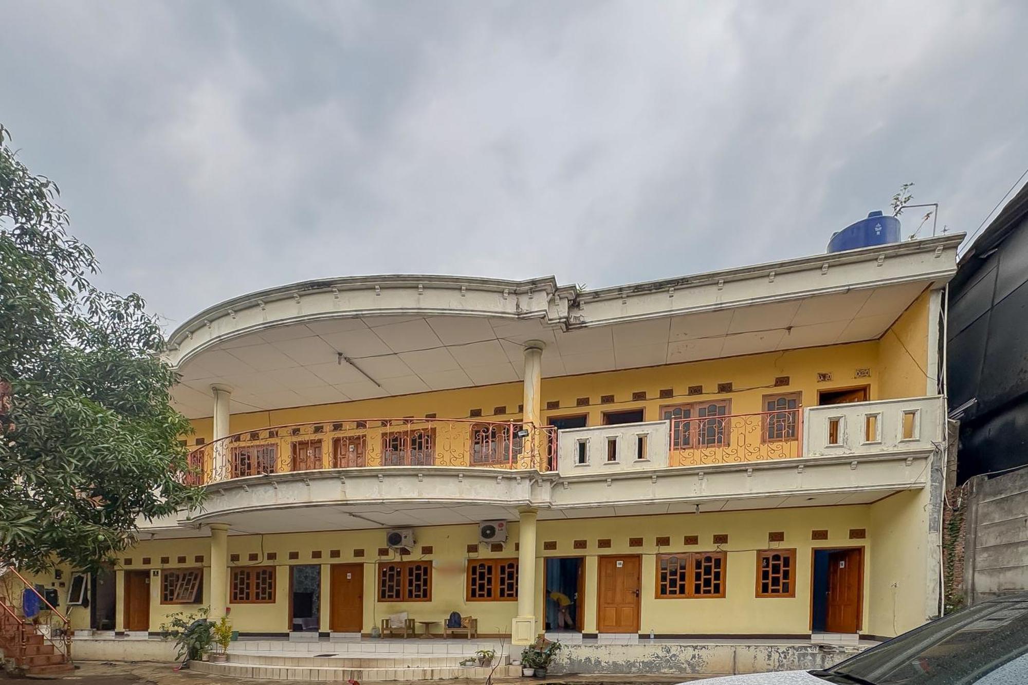 Reddoorz At Kuning Gh Jatinangor 호텔 Sayang 외부 사진